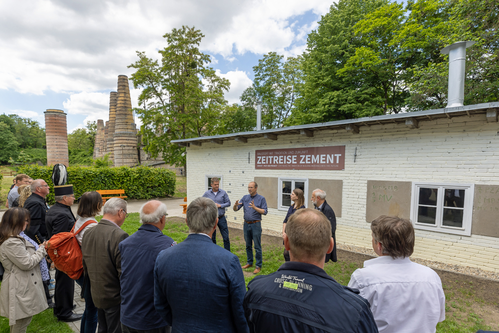 Die Eröffnung der Ausstellung „Zeitreise Zement“ im Museumspark in Rüdersdorf.  (Foto: prinzmediaconcept.de)